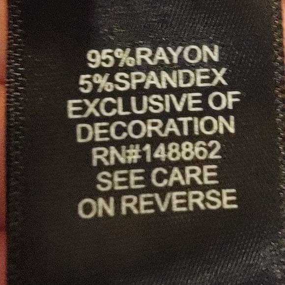 Torrid 2 Super Soft Hot Pink sleeveless top - Picture 9 of 10